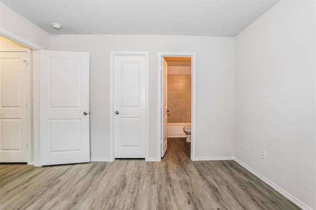 411 Brushback Drive, Huntsville, TX 77320