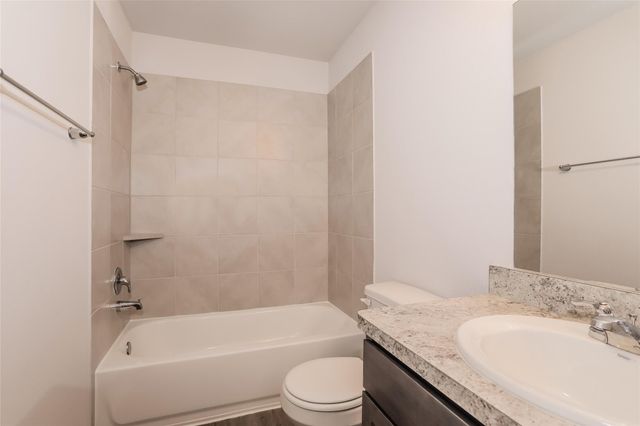 411 Brushback Drive, Huntsville, TX 77320