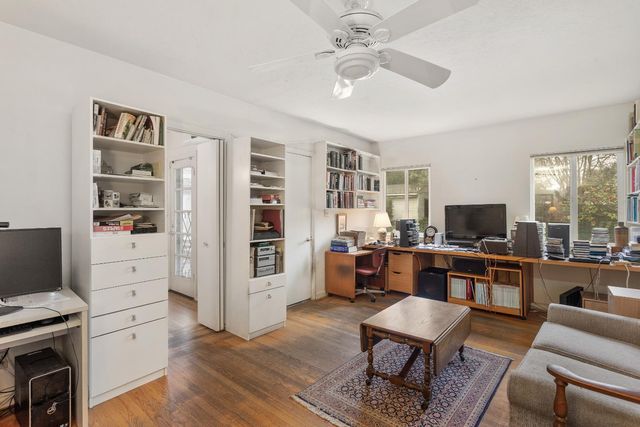 4651 Crestwood Way, Sacramento, CA 95822