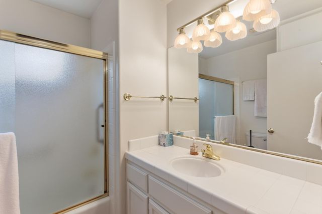 4651 Crestwood Way, Sacramento, CA 95822