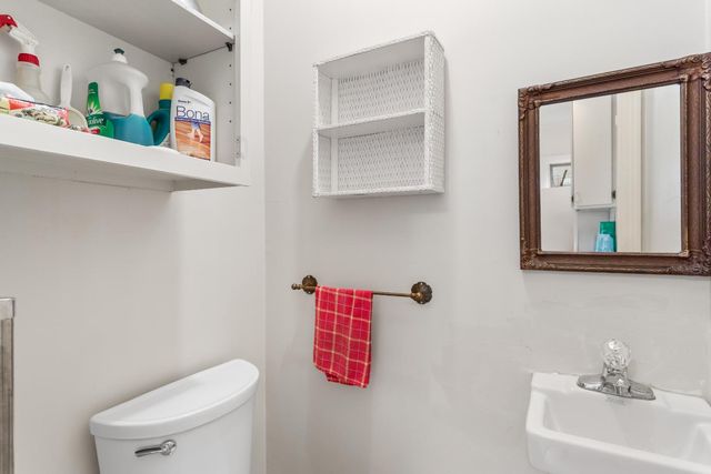 4651 Crestwood Way, Sacramento, CA 95822