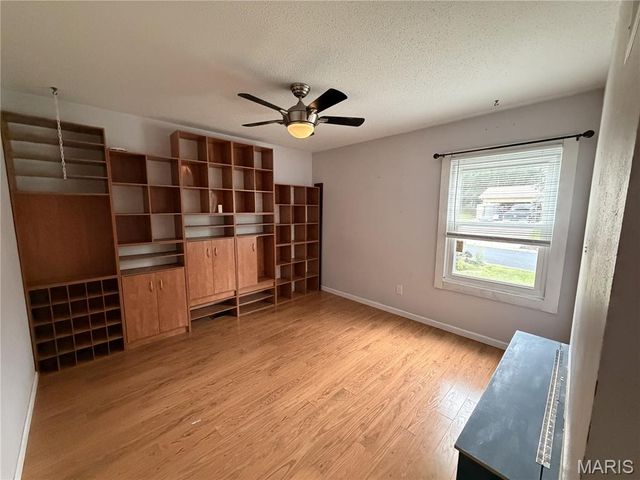 1515 Shadow Lane, St Charles, MO 63303