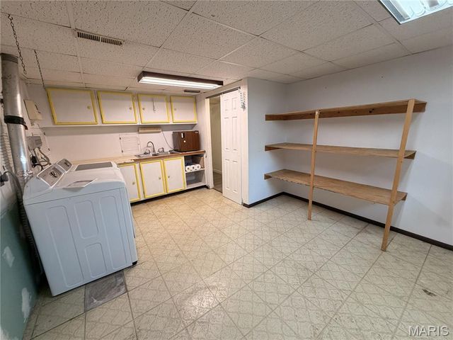 1515 Shadow Lane, St Charles, MO 63303