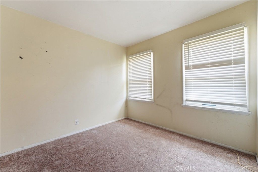 Image 11 of property listing at 13709 Daphne Avenue, Gardena, CA 90249