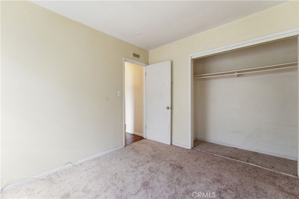 Image 12 of property listing at 13709 Daphne Avenue, Gardena, CA 90249