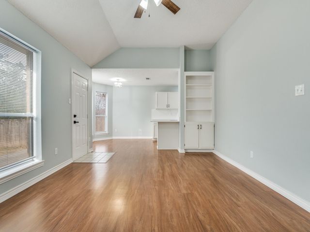 571 Dandelion Drive, Cedar Hill, TX 75104