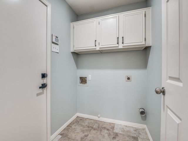 571 Dandelion Drive, Cedar Hill, TX 75104