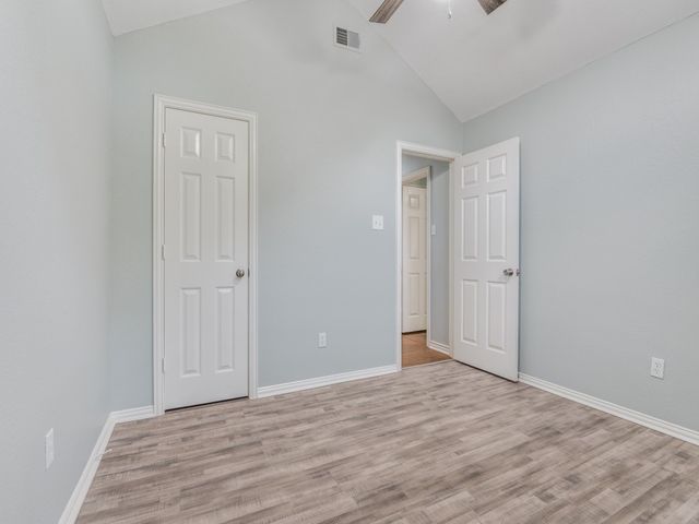 571 Dandelion Drive, Cedar Hill, TX 75104