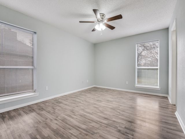 571 Dandelion Drive, Cedar Hill, TX 75104