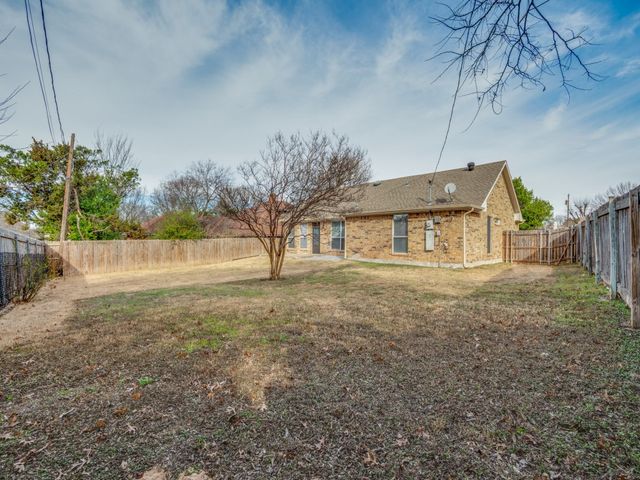 571 Dandelion Drive, Cedar Hill, TX 75104