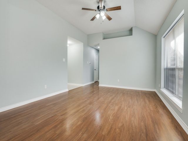 571 Dandelion Drive, Cedar Hill, TX 75104