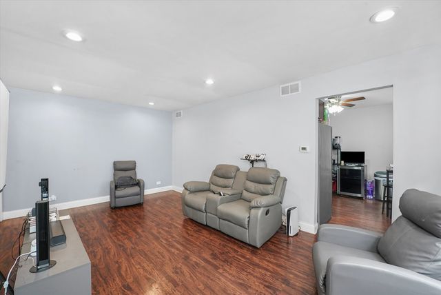 8119 S Paulina Street, Chicago, IL 60620