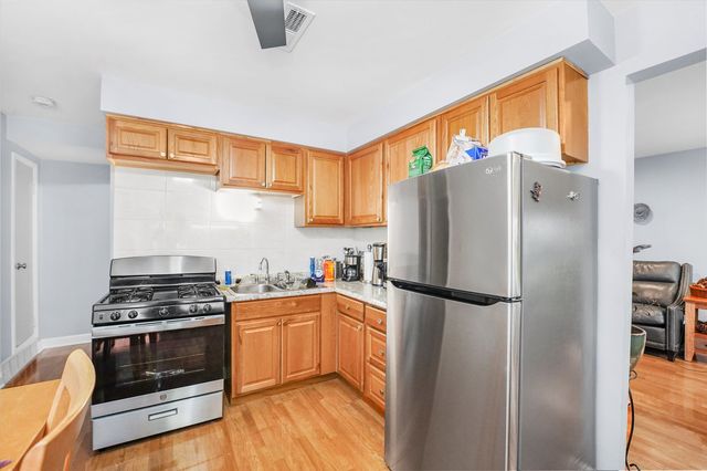 8119 S Paulina Street, Chicago, IL 60620