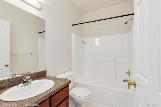 41582 Hamlet Lane 68, Novi, MI 48375