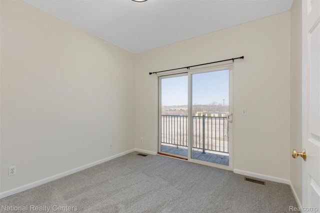 41582 Hamlet Lane 68, Novi, MI 48375