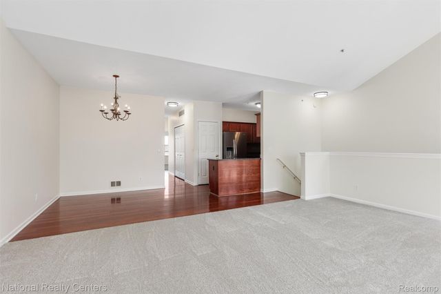 41582 Hamlet Lane 68, Novi, MI 48375