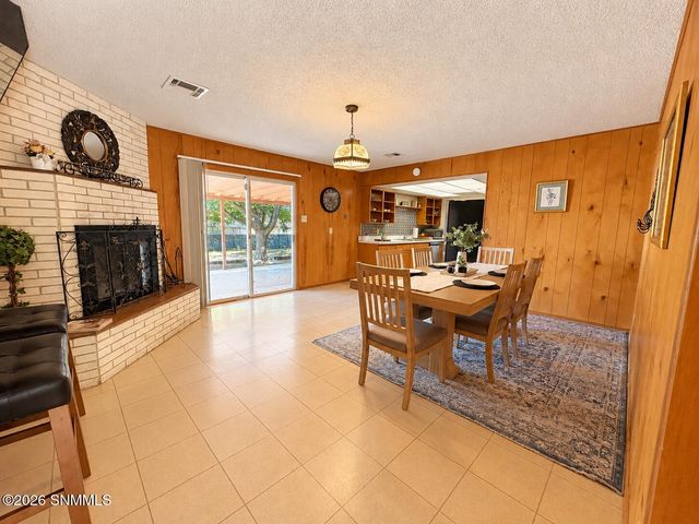 2050 Enzie Drive, Las Cruces, NM 88001