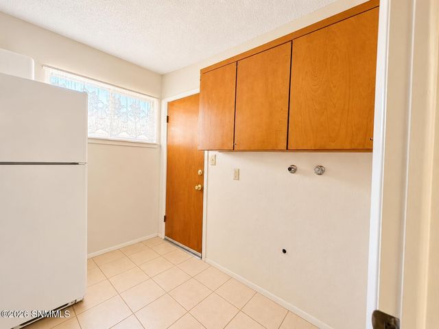 2050 Enzie Drive, Las Cruces, NM 88001