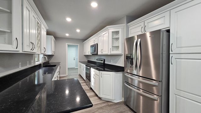 9961 Abert Avenue NE, Monticello, MN 55362