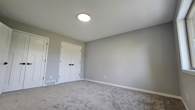 9961 Abert Avenue NE, Monticello, MN 55362