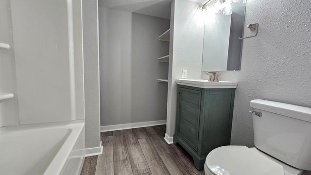 9961 Abert Avenue NE, Monticello, MN 55362