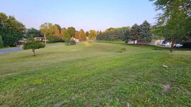 9961 Abert Avenue NE, Monticello, MN 55362