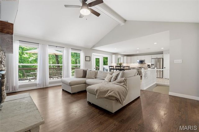 1124 Forest Spring Drive, St Charles, MO 63303