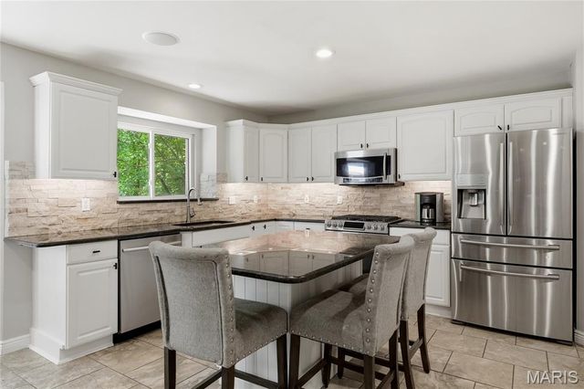 1124 Forest Spring Drive, St Charles, MO 63303