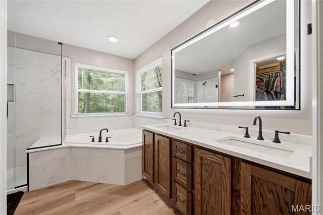 1124 Forest Spring Drive, St Charles, MO 63303