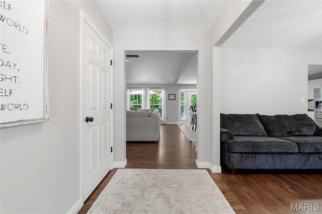 1124 Forest Spring Drive, St Charles, MO 63303