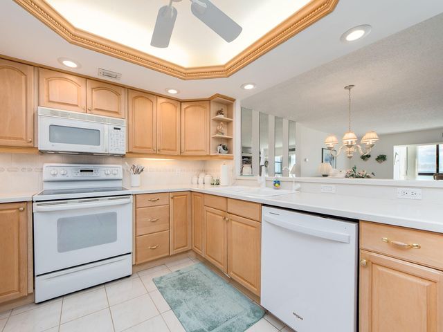 800 S GULFVIEW BOULEVARD 907, Clearwater Beach, FL 33767