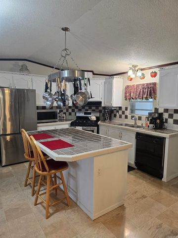 125 Starlight Lane, Romance, AR 72136