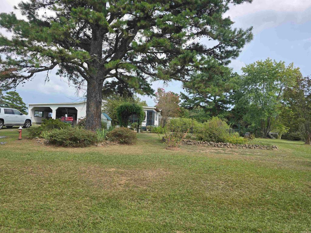 125 Starlight Lane, Romance, AR 72136