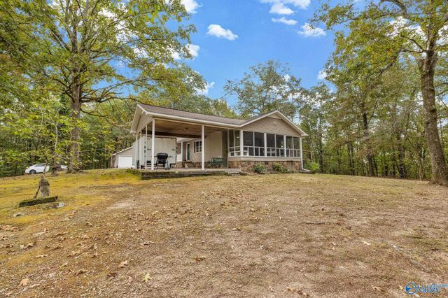 220 Benefield Drive, Attalla, AL 35954