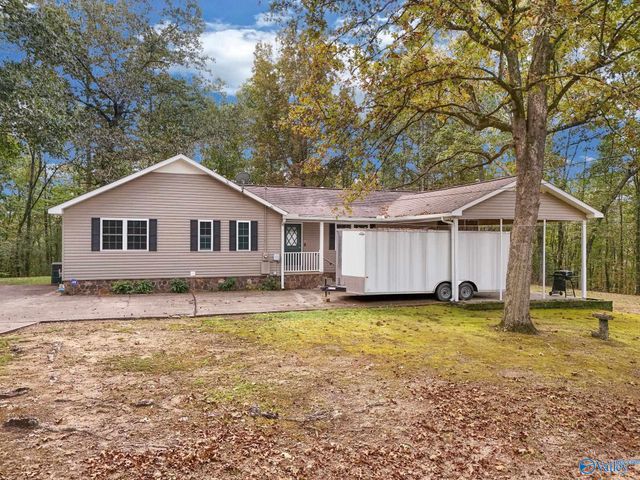 220 Benefield Drive, Attalla, AL 35954
