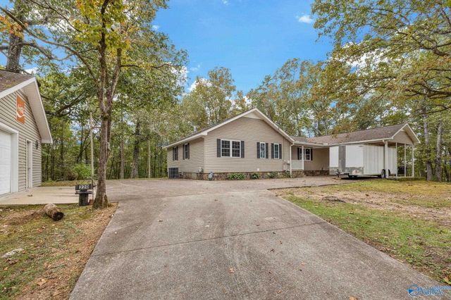 220 Benefield Drive, Attalla, AL 35954