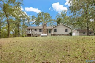 220 Benefield Drive, Attalla, AL 35954