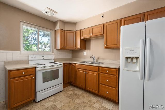 6633 Weber Road, Affton, MO 63123