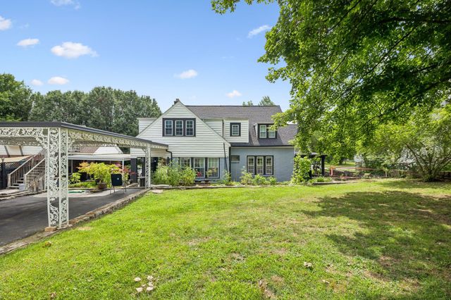 214 River St, Hartsville, TN 37074