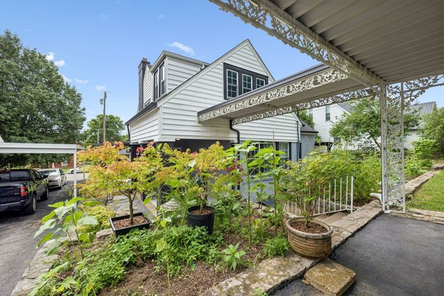 214 River St, Hartsville, TN 37074