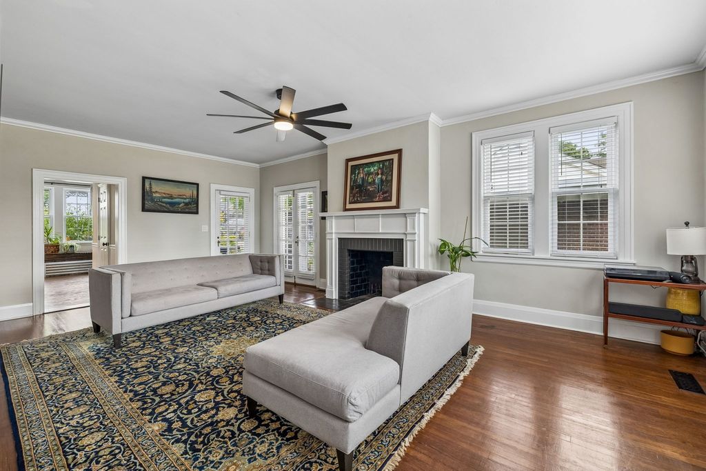 214 River St, Hartsville, TN 37074