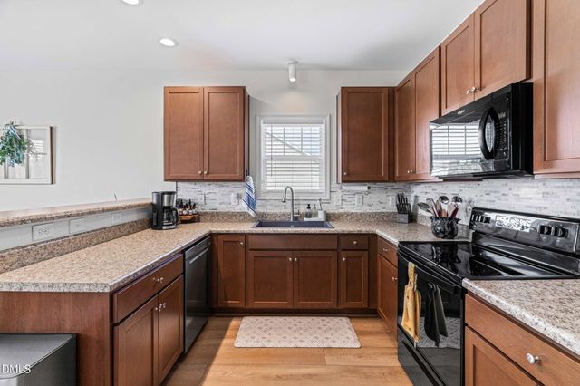 8 Scooter Circle, Four Oaks, NC 27524