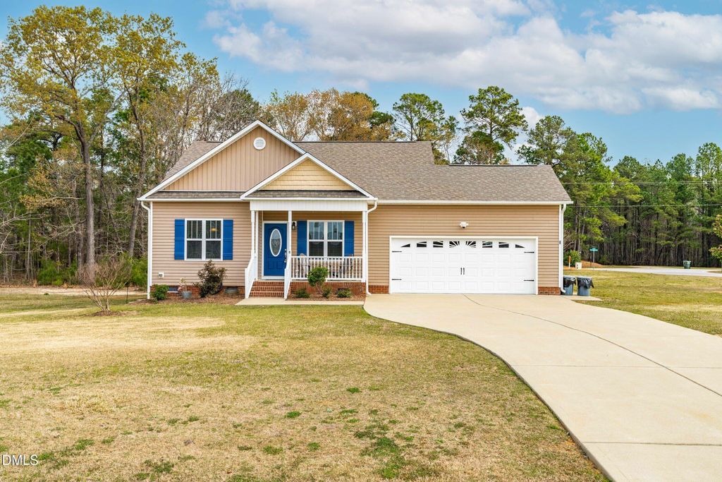 8 Scooter Circle, Four Oaks, NC 27524