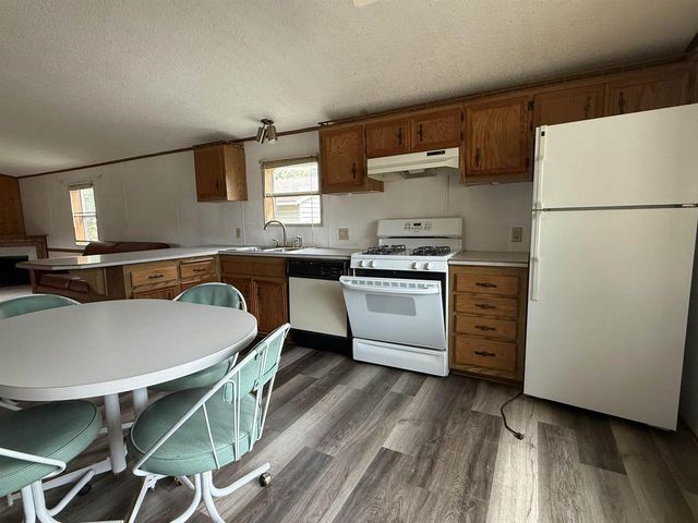 92 Woodland Drive, Wisconsin Dells, WI 53965