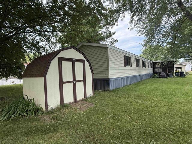 92 Woodland Drive, Wisconsin Dells, WI 53965