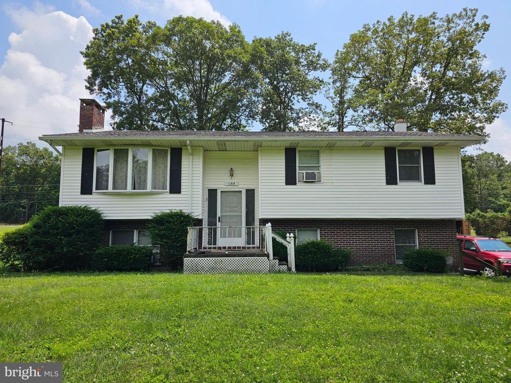 184 GRECO LN, Mount Carmel, PA 17851