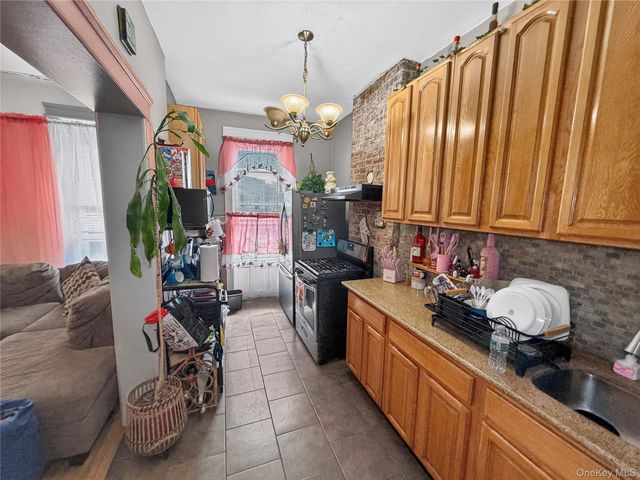 75-37 61ST Street, Ridgewood, NY 11385