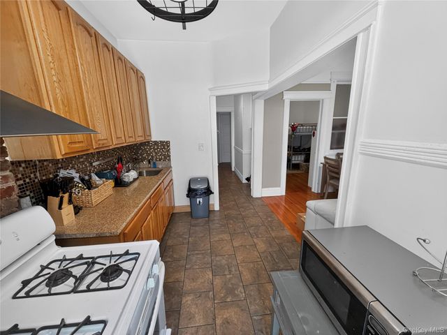 75-37 61ST Street, Ridgewood, NY 11385