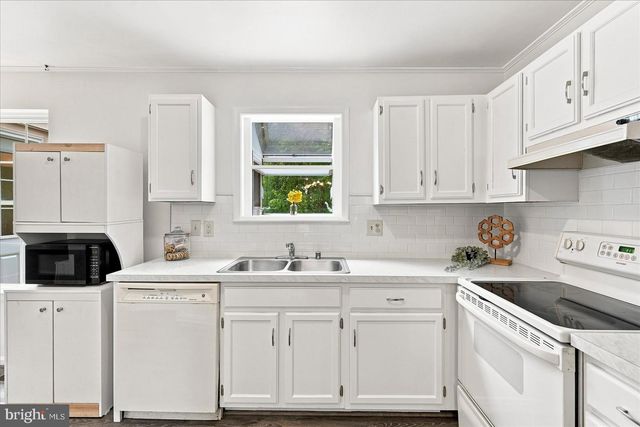 6205 HONEYCOMB CT, Sykesville, MD 21784