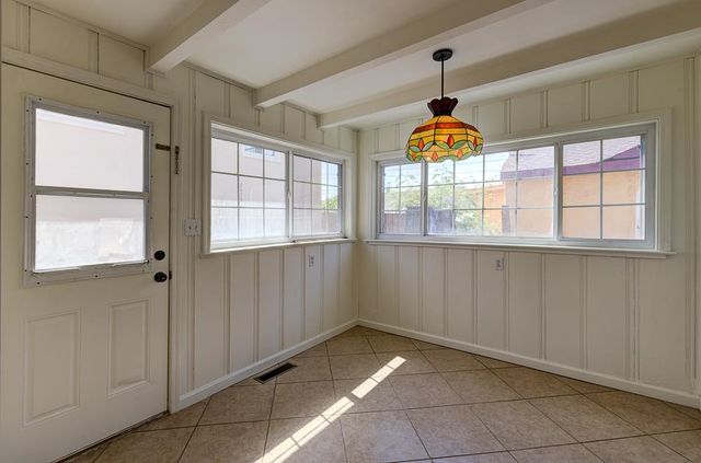 2477 S 9th Street, Fresno, CA 93725